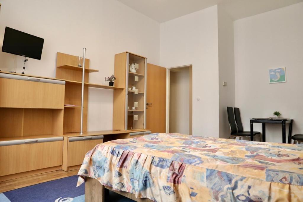 Lana Lo Apartments Karlsbad Buitenkant foto