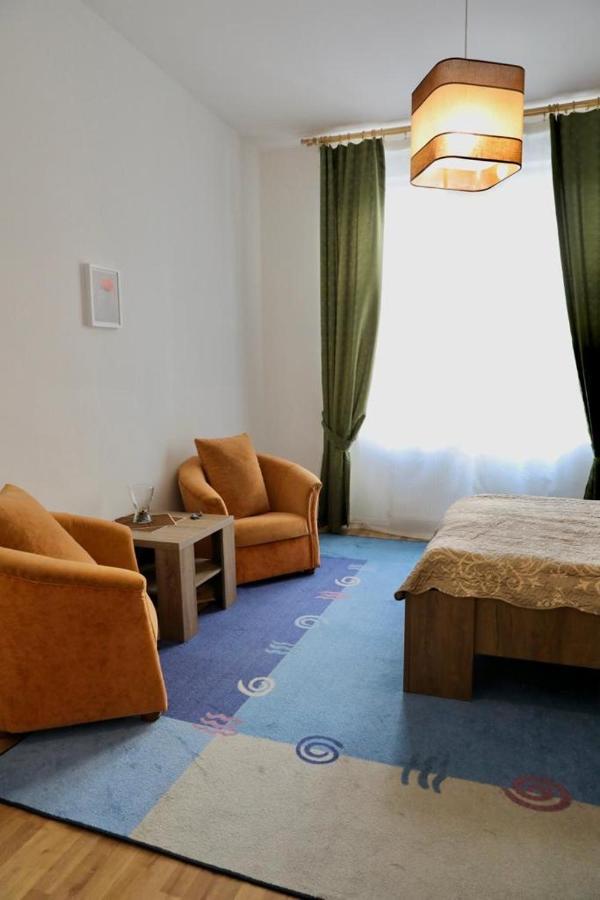 Lana Lo Apartments Karlsbad Buitenkant foto